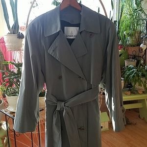 Vintage LONDON FOG Lined Trenchcoat